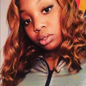 Meet your Posher, Ebony